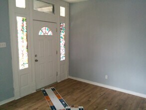 623 Barbe St, Unit Apt. 1 in San Antonio, TX - Building Photo - Building Photo