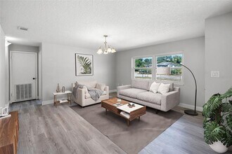 2105 9th St NE in Winter Haven, FL - Building Photo - Building Photo