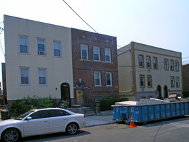 1251 Bradford Ave Apartments