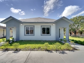 760 SW 10th St in Pompano Beach, FL - Building Photo