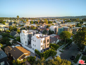 2022 S Curson Ave in Los Angeles, CA - Building Photo - Building Photo