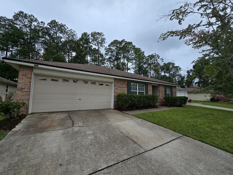3904 Hideaway Lane in Middleburg, FL - Building Photo