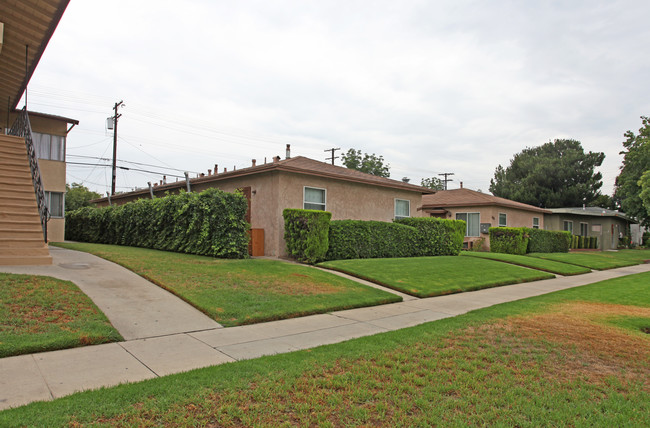 1503-1507 N Hollywood Way in Burbank, CA - Building Photo - Building Photo