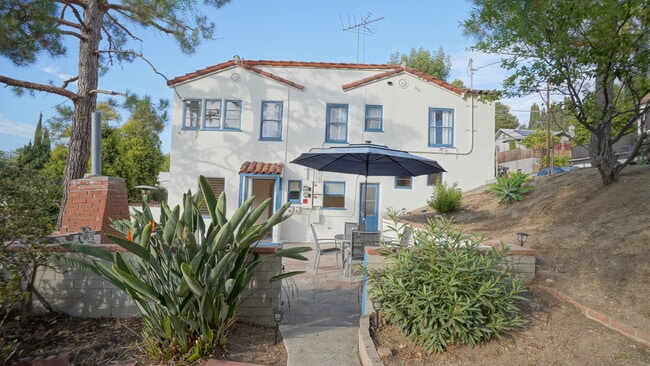 1560 Cerro Gordo St in Los Angeles, CA - Building Photo - Building Photo