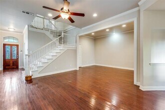 9 Stonebriar Ct in Dallas, TX - Building Photo - Building Photo