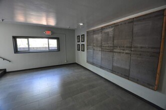 11310 Camarillo St in Los Angeles, CA - Building Photo - Building Photo