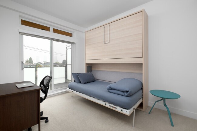 GEC Burnaby Heights in Burnaby, BC - Building Photo - Building Photo