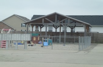 Britli Estates in Lebanon, MO - Building Photo - Building Photo