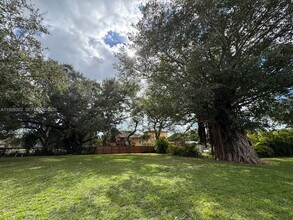 2522 NE 184th Terrace in North Miami Beach, FL - Building Photo - Building Photo