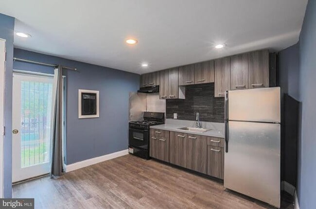 2819 Bookert Dr in Baltimore, MD - Foto de edificio - Building Photo