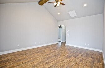 209 Alder St in Pea Ridge, AR - Foto de edificio - Building Photo