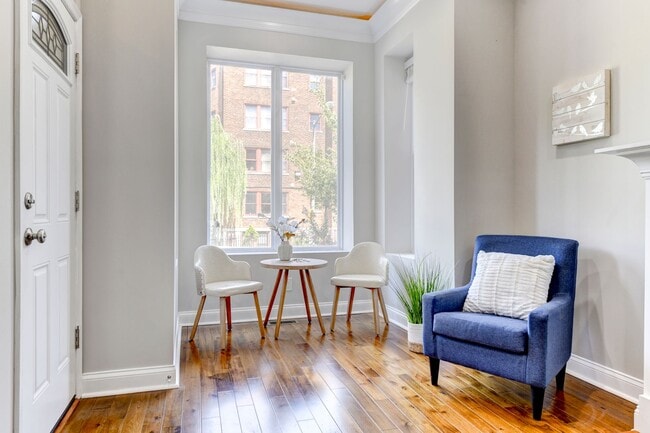 70 T St NW in Washington, DC - Building Photo - Building Photo