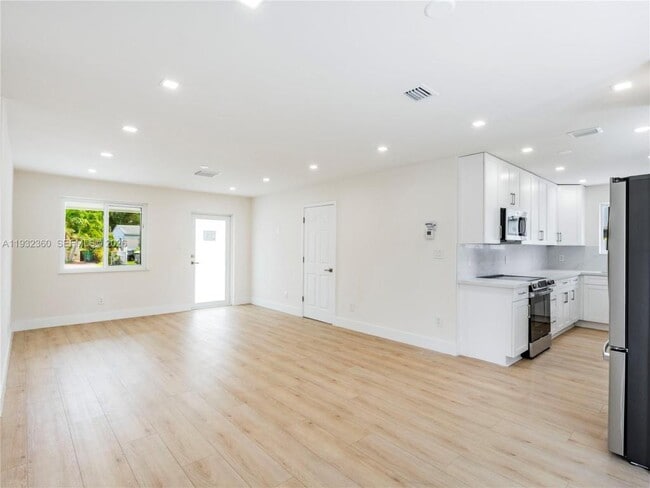 property at 254 SW 4th St