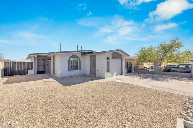 536 Achim Dr in El Paso, TX - Building Photo - Building Photo