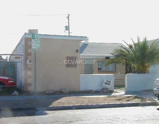 915 S 1st St in Las Vegas, NV - Building Photo - Building Photo