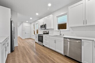 910 S 2nd St in Austin, TX - Building Photo - Building Photo