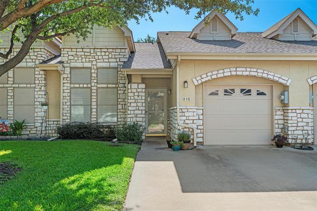 property at 816 Kitty Hawk Ln