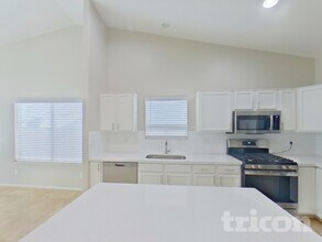 40907 W Robbins Dr in Maricopa, AZ - Foto de edificio - Building Photo