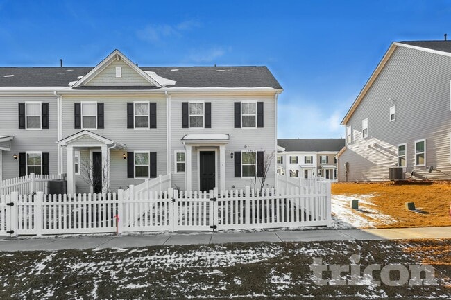 property at 7 Beautyberry St