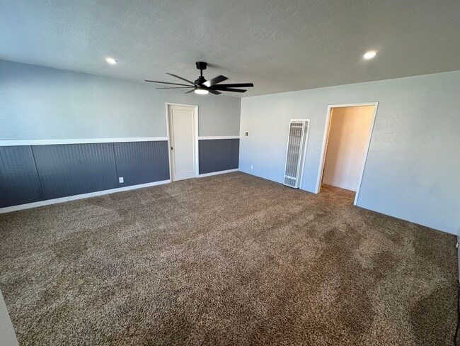 205 N 1st St in Orcutt, CA - Building Photo - Building Photo