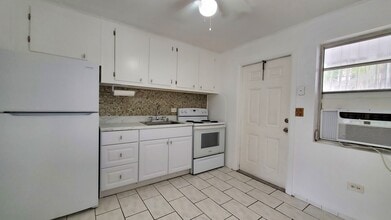 701 124th Street Gulf in Marathon, FL - Foto de edificio - Building Photo