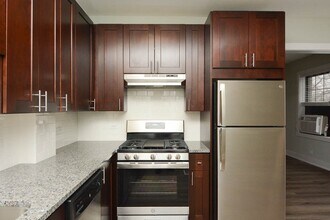 730 St Johns Ave, Unit 60 in Highland Park, IL - Foto de edificio - Building Photo