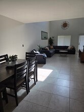 7353 E 38th St, Unit Desert Sky Condo in Yuma, AZ - Foto de edificio - Building Photo