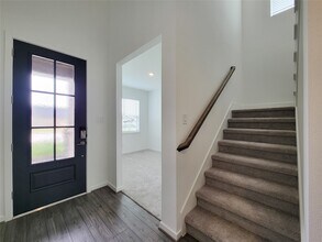 21627 Royal Jett Dr in Cypress, TX - Foto de edificio - Building Photo