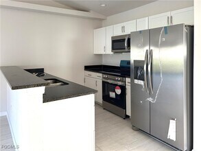 1123 SE 5th Ct in Cape Coral, FL - Building Photo - Building Photo