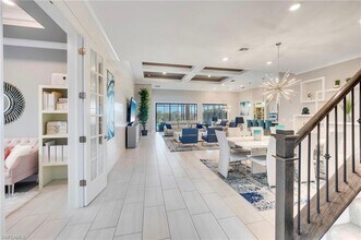 17920 Pratt Ct in Estero, FL - Foto de edificio - Building Photo