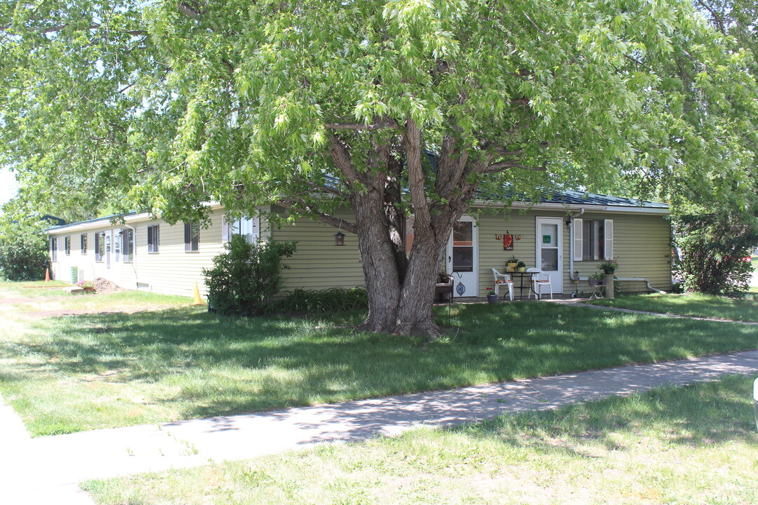 The Village in Harvey, ND - Building Photo