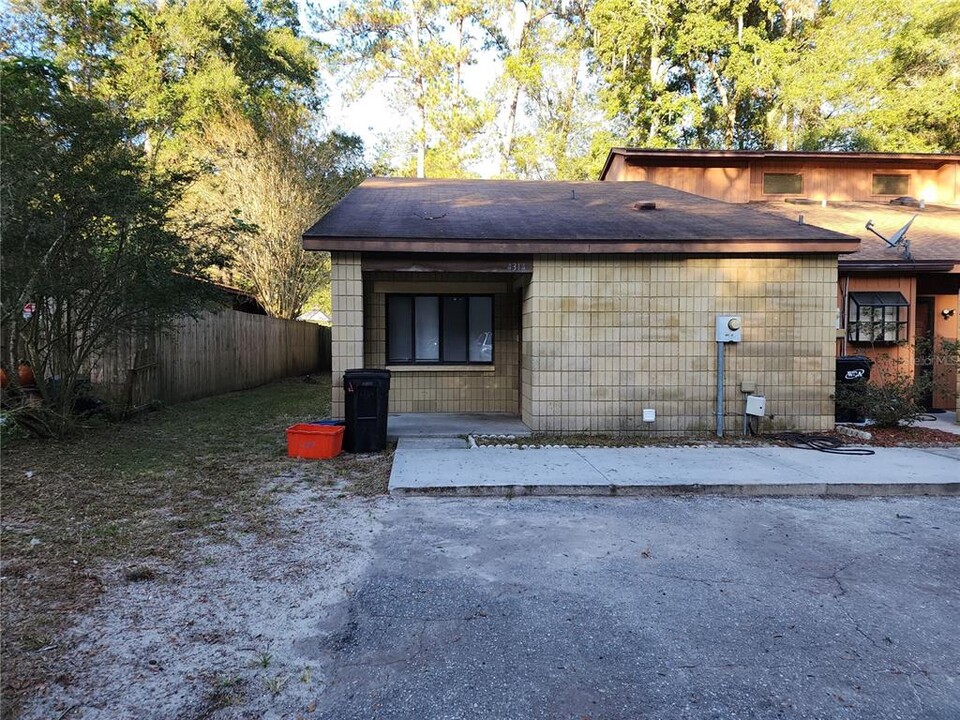 4314 SW 67th Terrace in Gainesville, FL - Foto de edificio