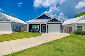 131 Eagle Trace Ct in Panama City Beach, FL - Foto de edificio - Building Photo