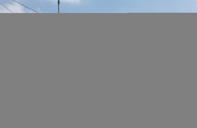 6221 Malabar St in Huntington Park, CA - Building Photo - Building Photo