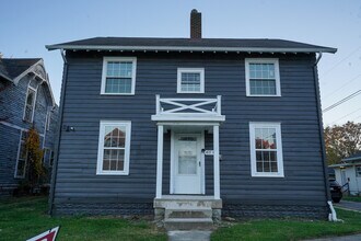 417 W 9th St in Anderson, IN - Foto de edificio - Building Photo