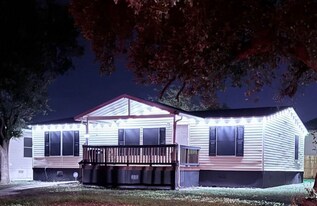 7109 W Loop 1604 N in San Antonio, TX - Building Photo