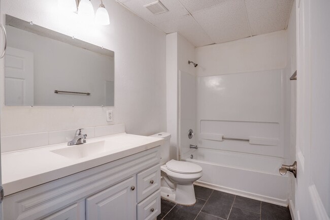 Mockingbird Garden Apartments in Tallahassee, FL - Building Photo - Building Photo