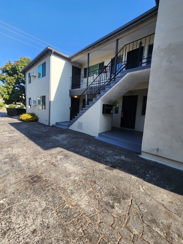 6640 Woodman Ave in Los Angeles, CA - Building Photo - Building Photo