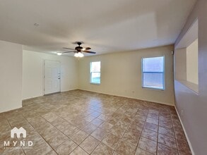 4230 E Deer Dancer Way in Tucson, AZ - Foto de edificio - Building Photo