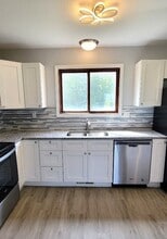 3147 E 24th Rd in Marseilles, IL - Building Photo - Building Photo