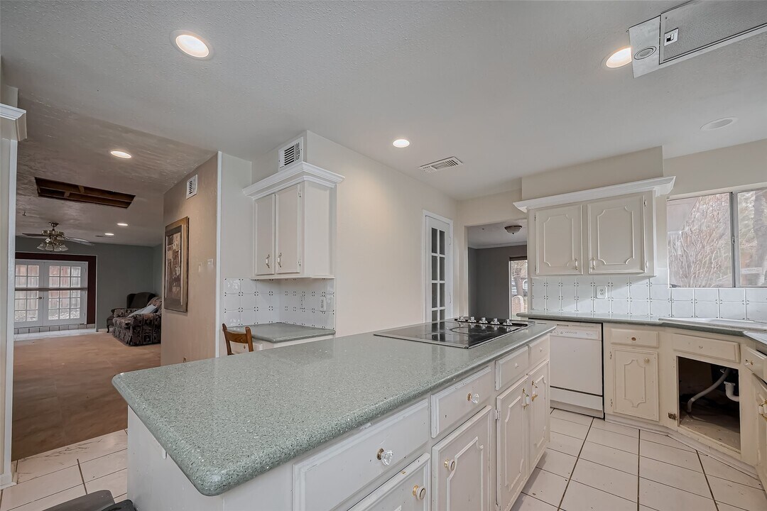 4015 Black Locust Dr in Houston, TX - Building Photo