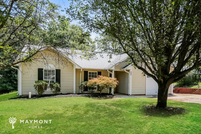 202 Pheasant Ridge Dr in Taylors, SC - Building Photo