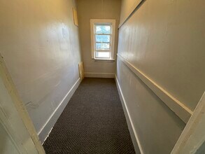 597 Geranium Ave E in St. Paul, MN - Building Photo - Building Photo