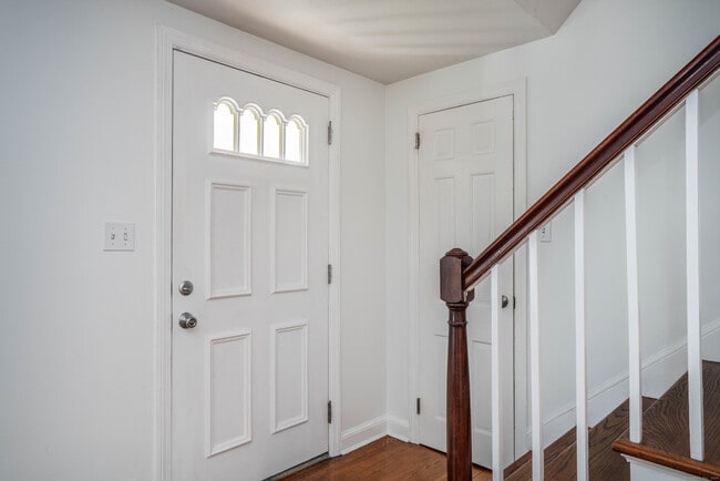 130 Hampton Ave in West Hartford, CT - Building Photo - Building Photo