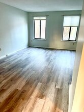 36 Hitching Post Ln in Glastonbury, CT - Building Photo - Building Photo