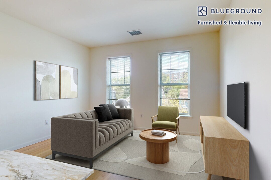 27 Barker Ave in White Plains, NY - Building Photo