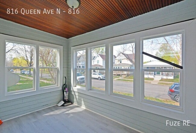 816 Queen Ave N in Minneapolis, MN - Building Photo - Building Photo