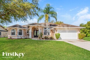 2081 Nuremberg Blvd, Unit 3143 in Punta Gorda, FL - Building Photo