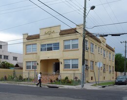 48 NW 13th Ave in Miami, FL - Building Photo
