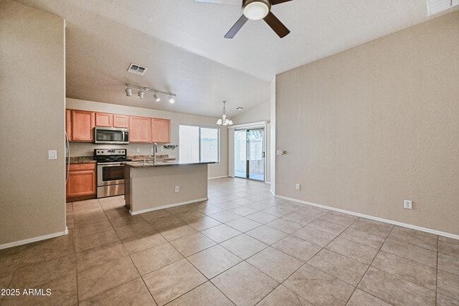 16620 S 48th St in Phoenix, AZ - Building Photo - Building Photo